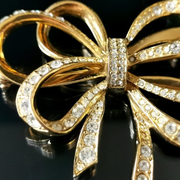 Vintage KJL for Avon Rhinestone Gold tone Bow Brooch Pin - Picture 3 of 8